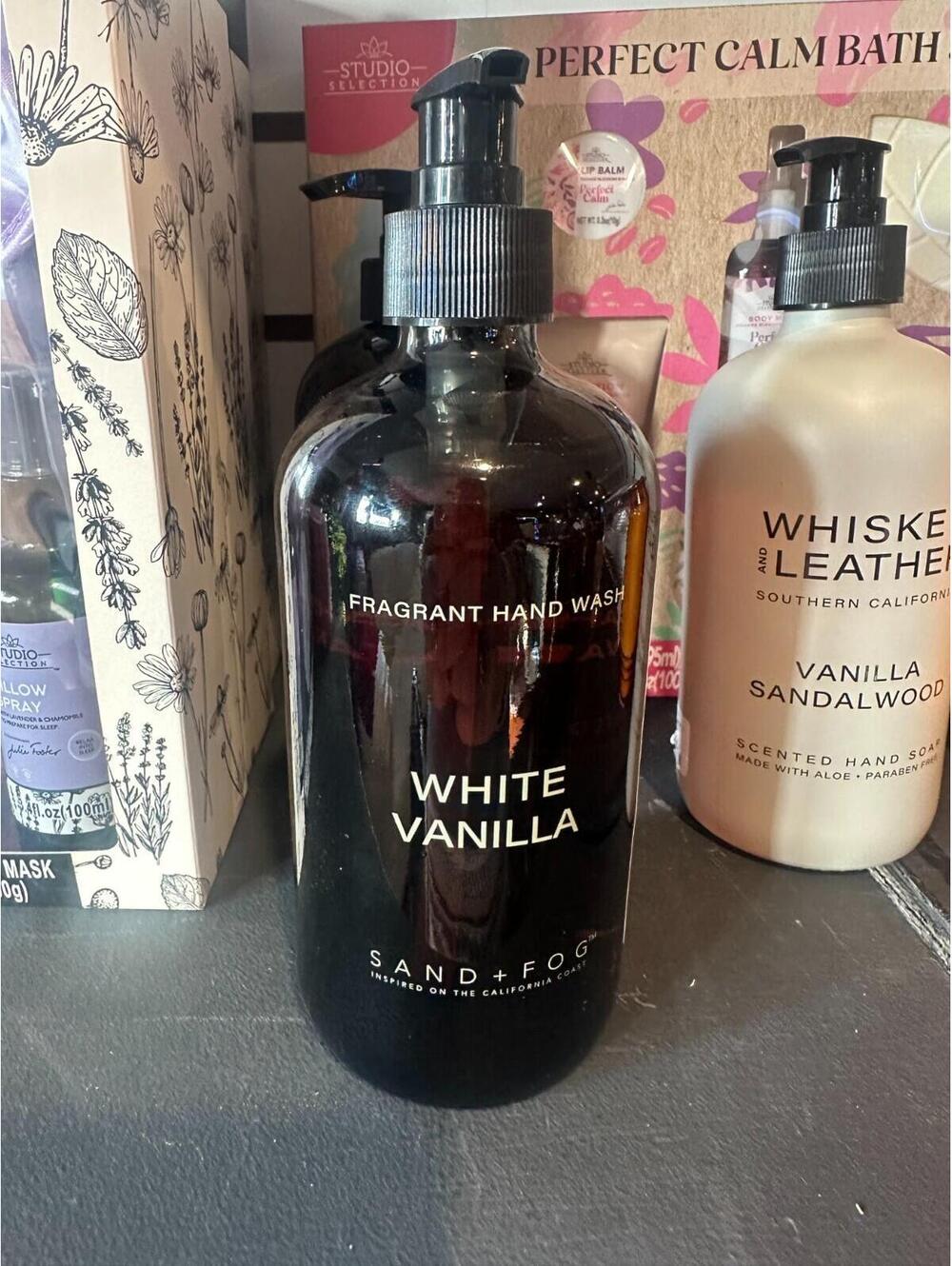 Sand + Fog White Vanilla Fragrant Hand Wash NEW! 15.7 fl. oz.